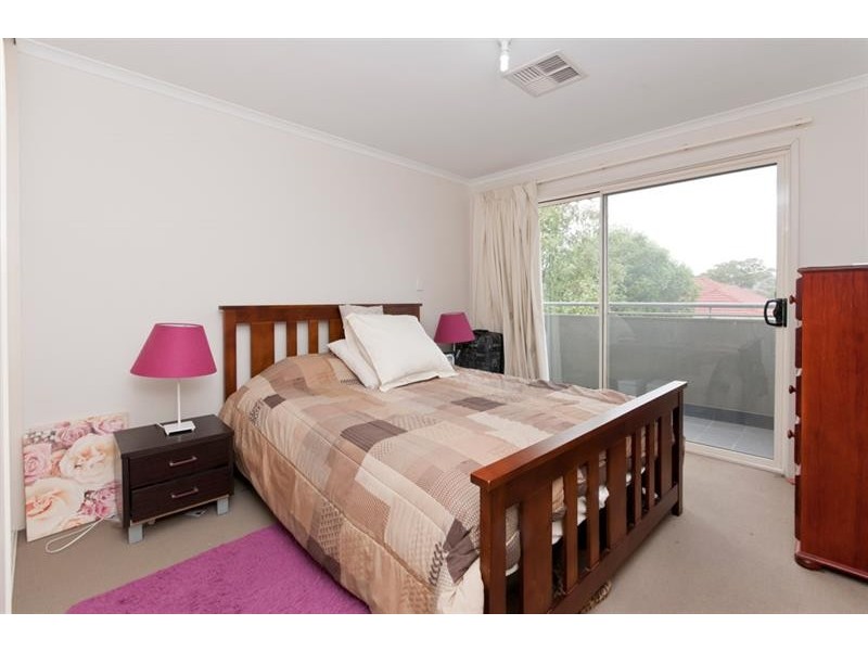 38 Mckinlay Ave, Gilles Plains SA 5086