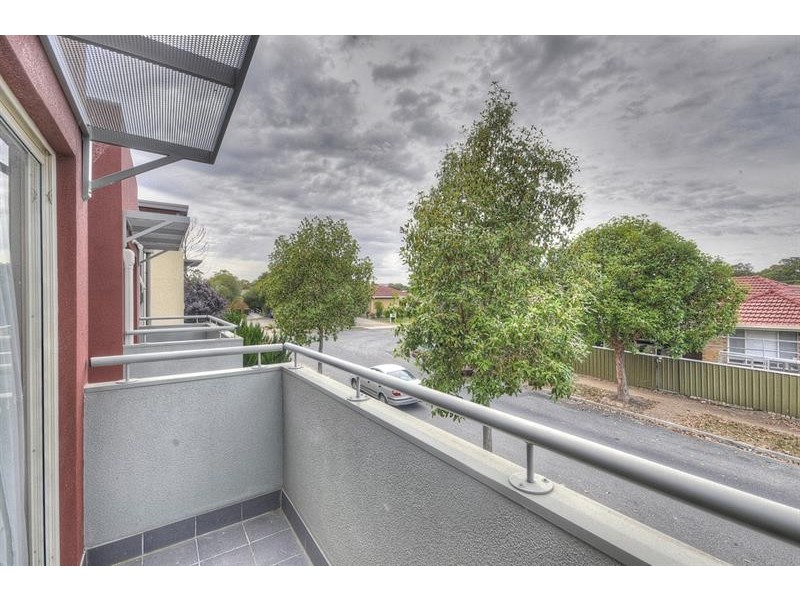 38 Mckinlay Ave, Gilles Plains SA 5086