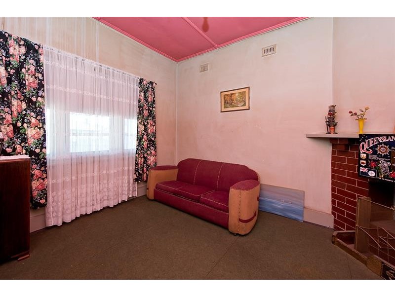 10 Gum Ave, Dry Creek SA 5094