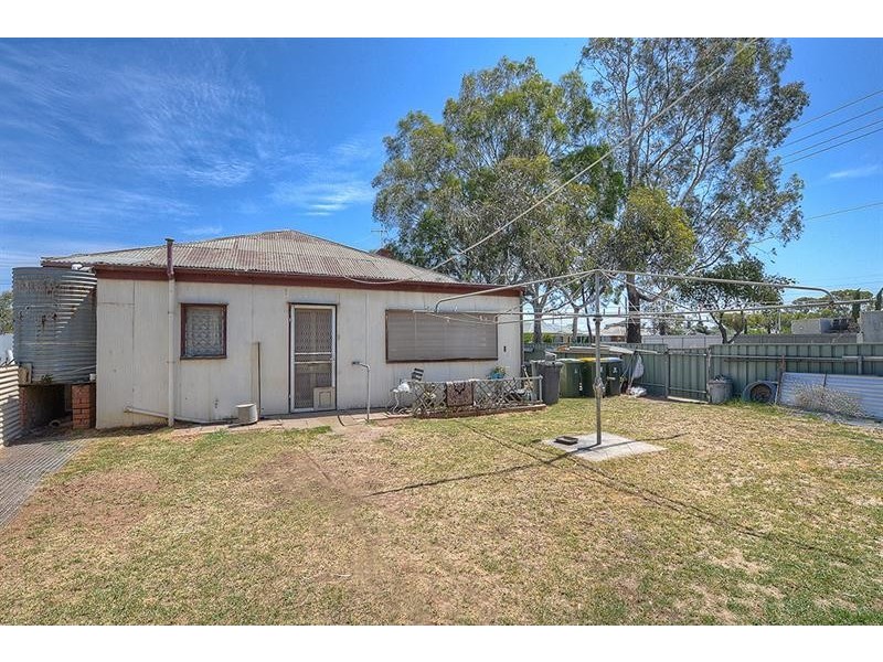 10 Gum Ave, Dry Creek SA 5094