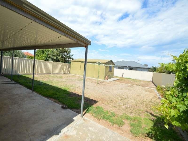288 Tapleys Hill Rd, Seaton SA 5023