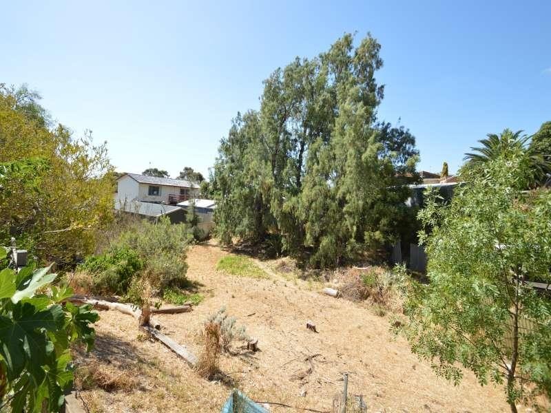 33 Malcolm St, Bedford Park SA 5042