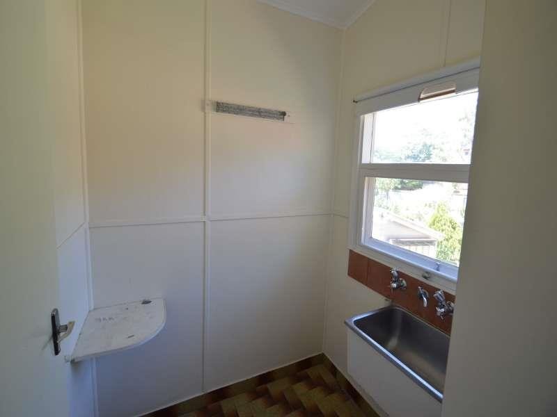 33 Malcolm St, Bedford Park SA 5042