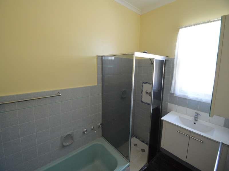 33 Malcolm St, Bedford Park SA 5042