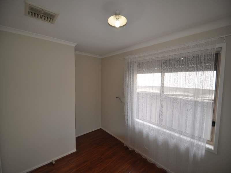 6 Burchmore Ct, Blair Athol SA 5084