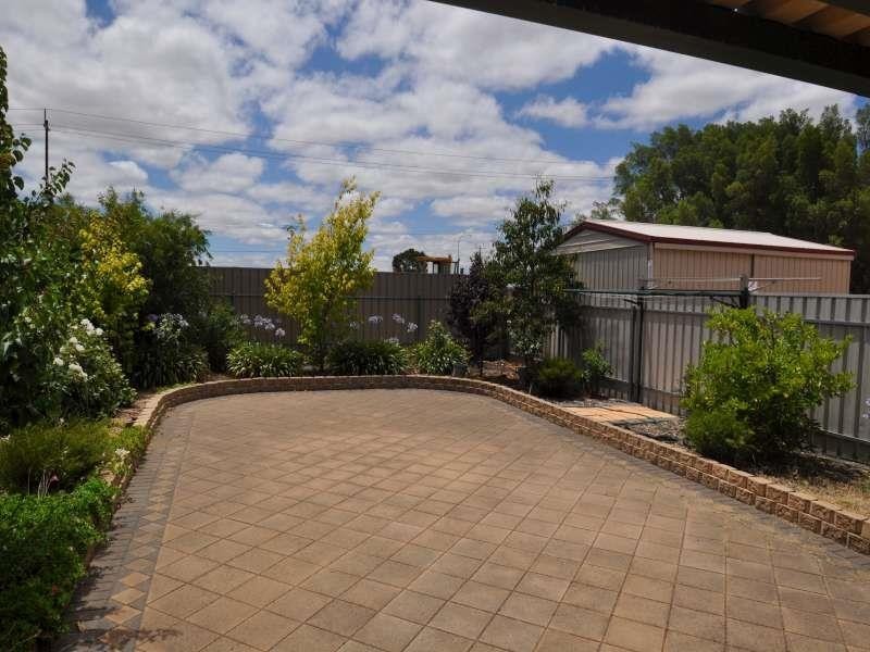 6 Burchmore Ct, Blair Athol SA 5084