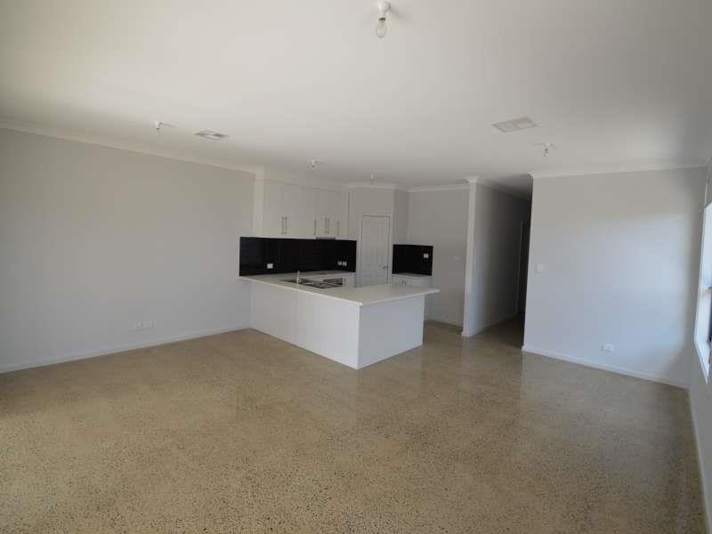 5 Kanowna St, Gilles Plains SA 5086