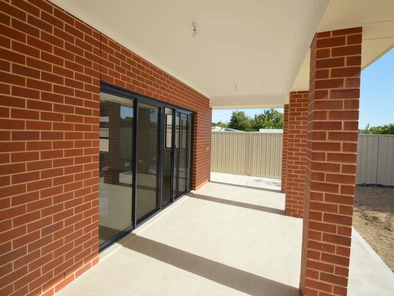 5 Kanowna St, Gilles Plains SA 5086