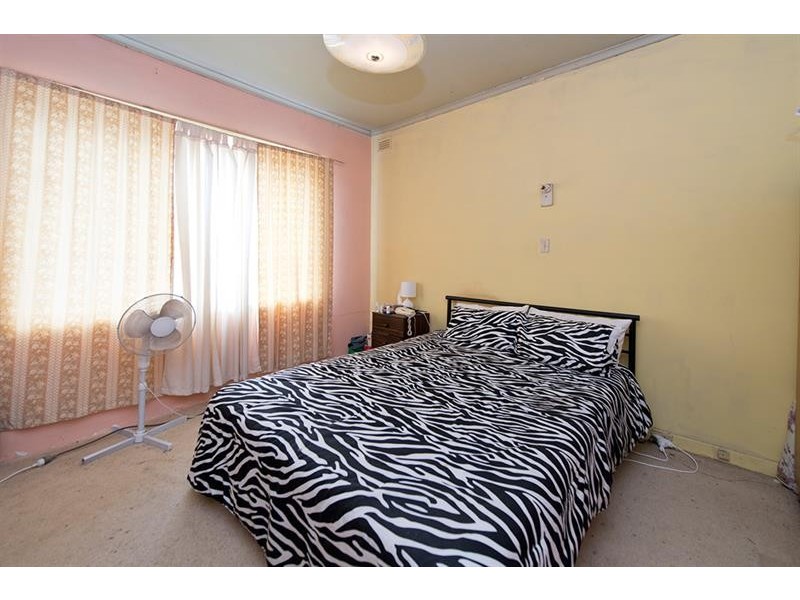 13 Gowland St, Broadview SA 5083