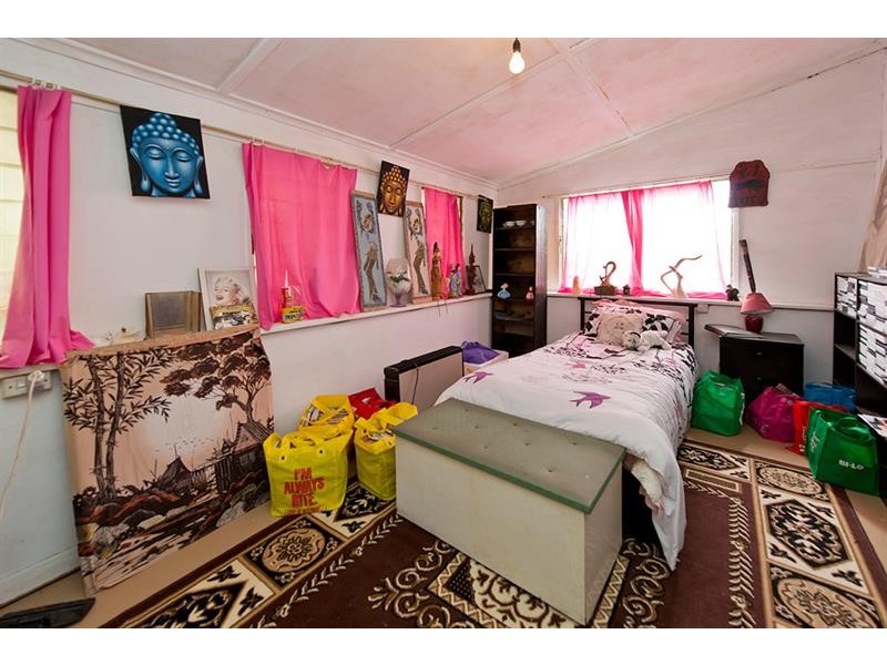 13 Gowland St, Broadview SA 5083