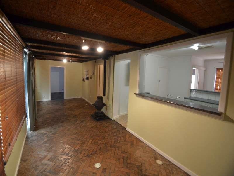 12 Heather  Dr, Para Vista SA 5093