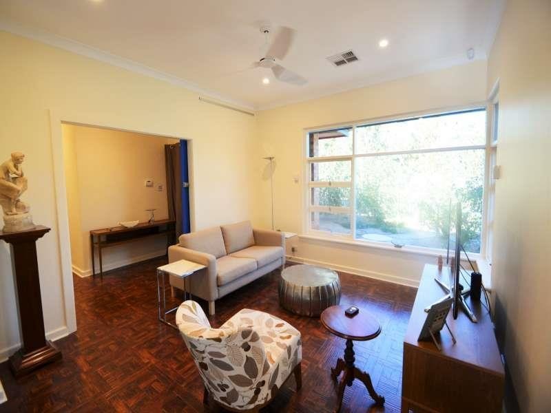 8 Lily  St, Blair Athol SA 5084