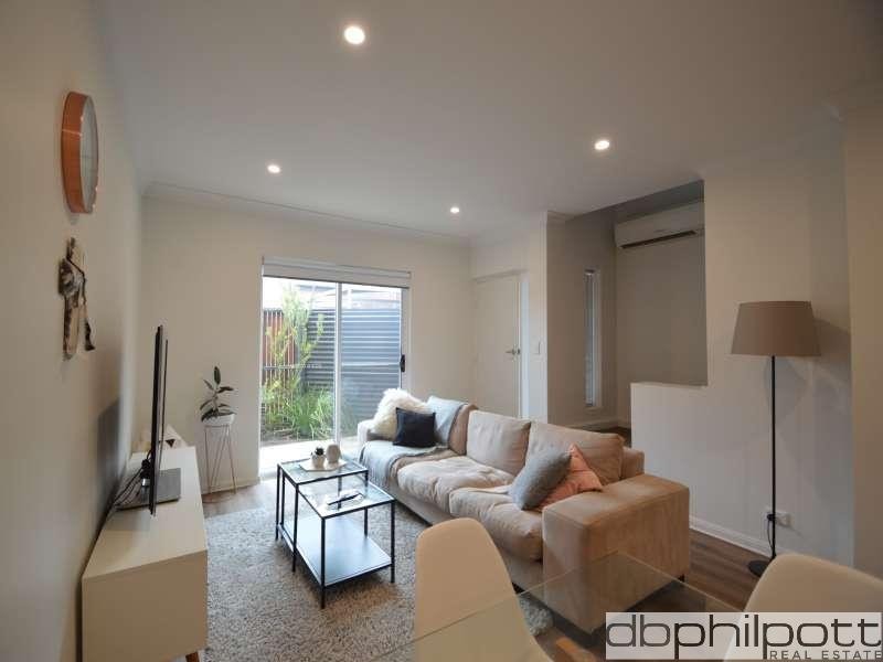 2/51 Gordon Street, Glenelg SA 5045