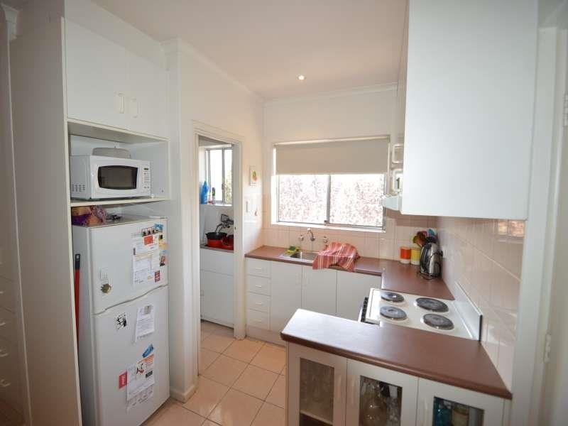 4/6A Grayson St, Kilkenny SA 5009