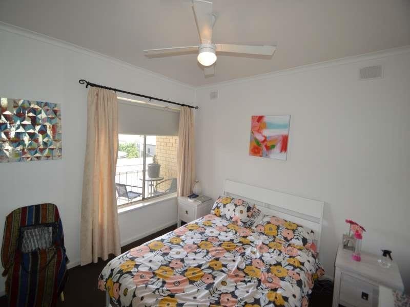 4/6A Grayson St, Kilkenny SA 5009