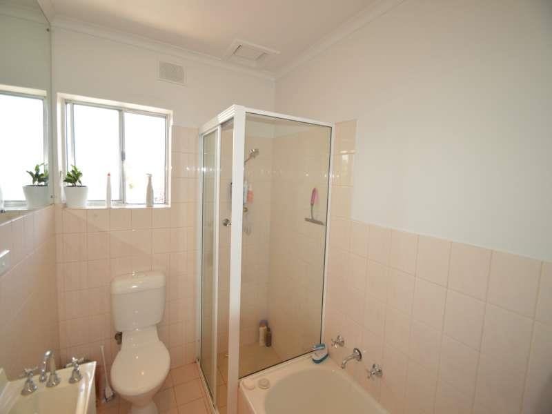 4/6A Grayson St, Kilkenny SA 5009