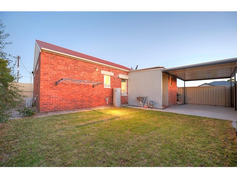 17 Peterhead St, Largs Bay SA 5016