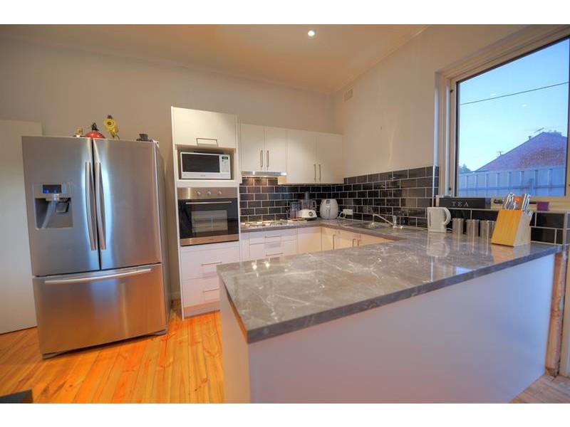 17 Peterhead St, Largs Bay SA 5016