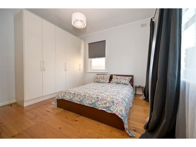 17 Peterhead St, Largs Bay SA 5016