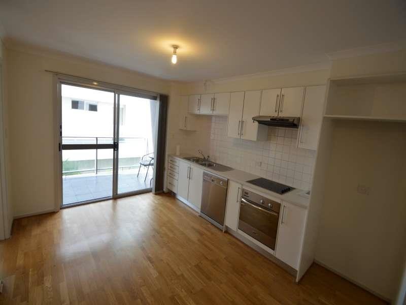 9/13  Hurtle  Pde, Mawson Lakes SA 5095