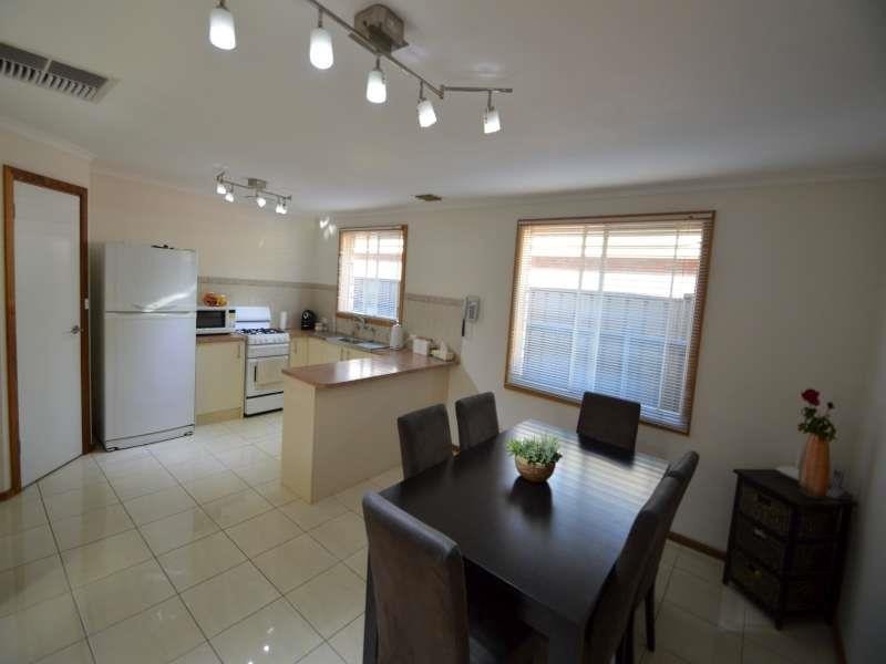 11 Caroline Dr, Paralowie SA 5108