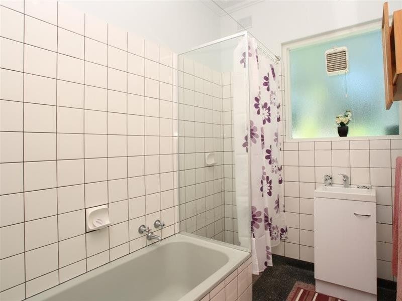 9 Deane Avenue, Belair SA 5052