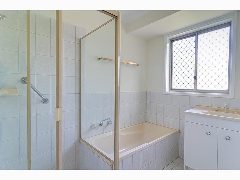 2/4 Branson Ave, Clearview SA 5085