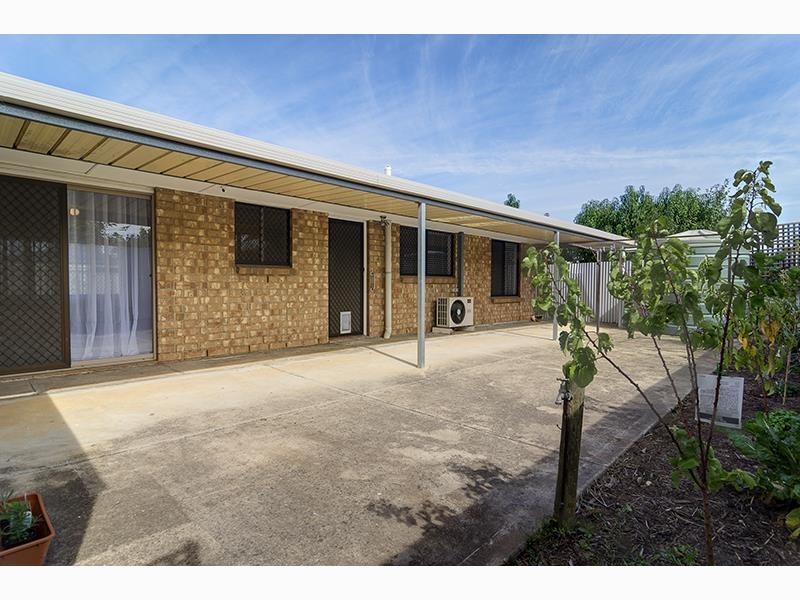 2/4 Branson Ave, Clearview SA 5085