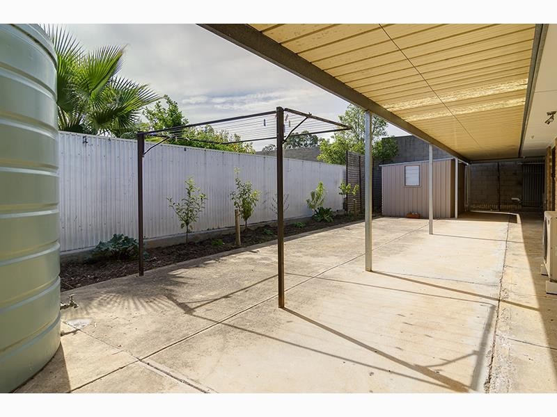 2/4 Branson Ave, Clearview SA 5085