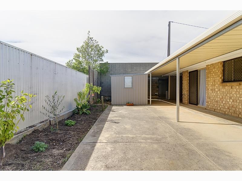 2/4 Branson Ave, Clearview SA 5085