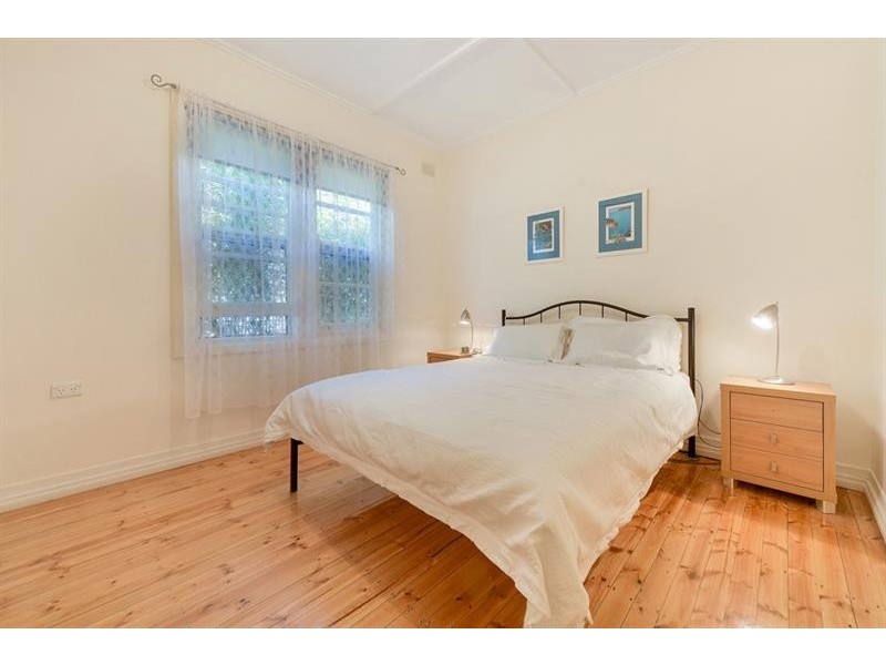 16 Sandville Ave, Broadview SA 5083