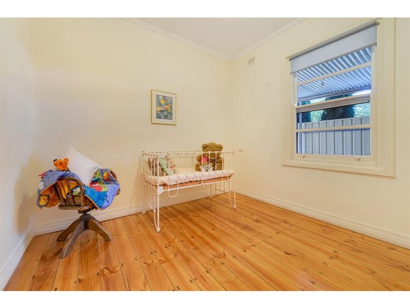 16 Sandville Ave, Broadview SA 5083