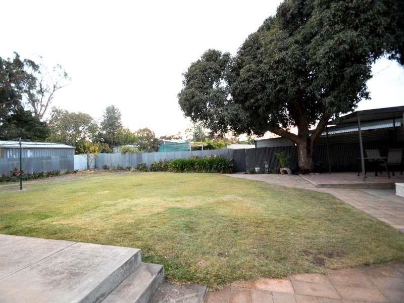 22 Edinburgh Cres, Old Reynella SA 5161