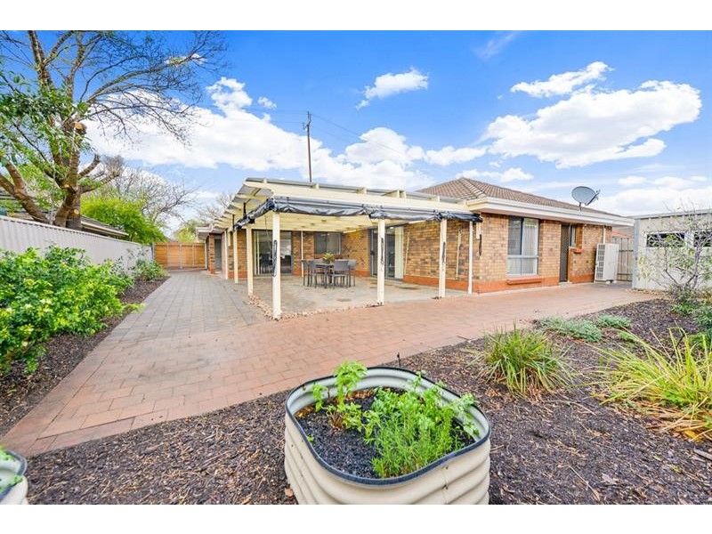 48 Lord Howe Ave, Oakden SA 5086