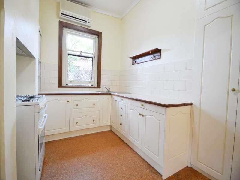 7 Napier St, Renown Park SA 5008