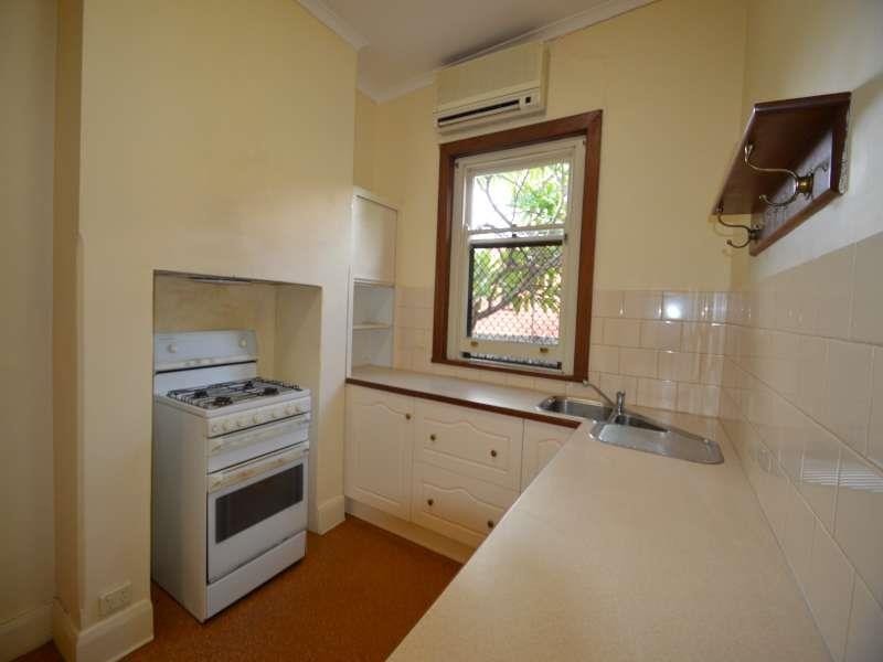 7 Napier St, Renown Park SA 5008