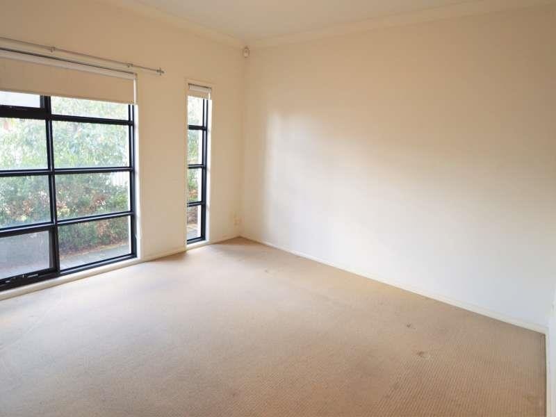 2/44 Wright St, Renown Park SA 5008