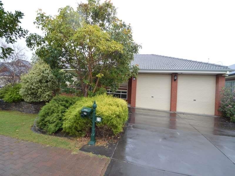 25 Brooklyn Dr, Hallett Cove SA 5158