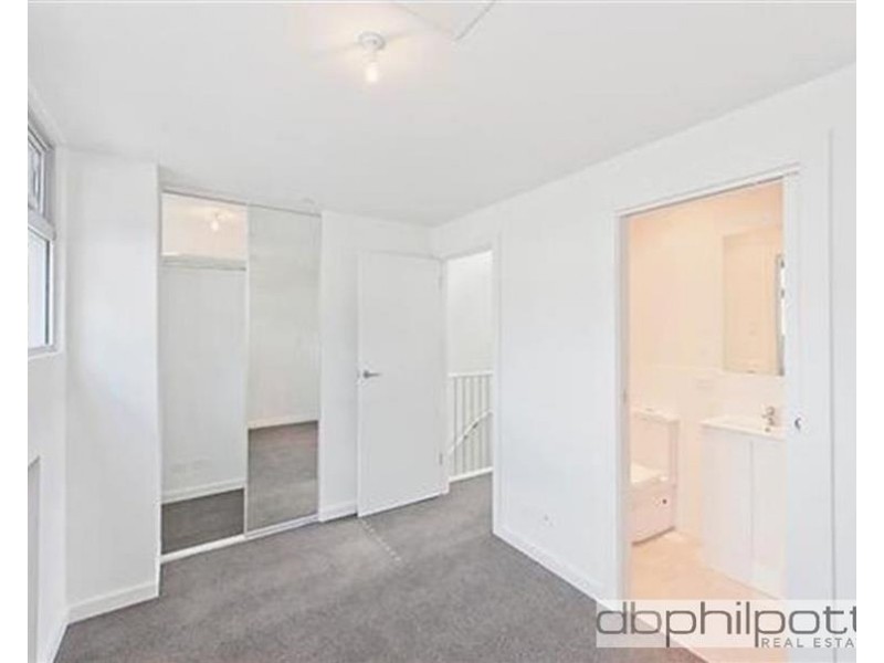 4/10 First Lane, St Peters SA 5069