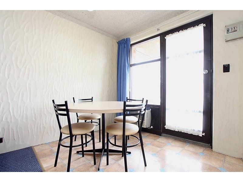 15/10-12 Gordon St, Glenelg SA 5045