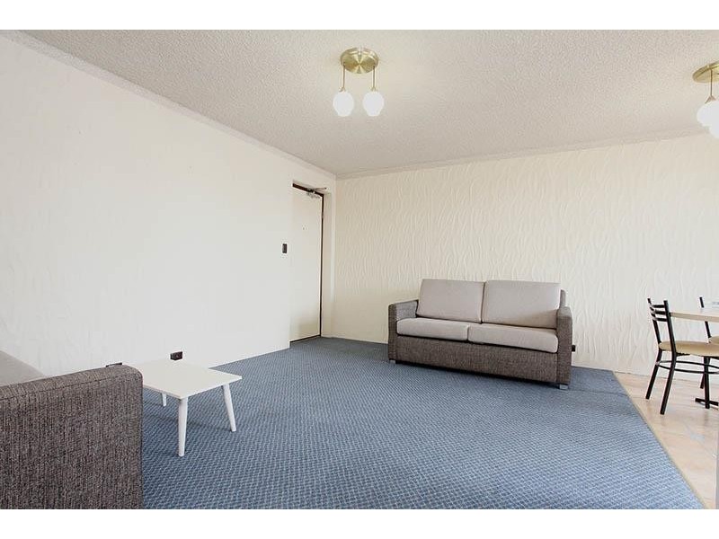 15/10-12 Gordon St, Glenelg SA 5045