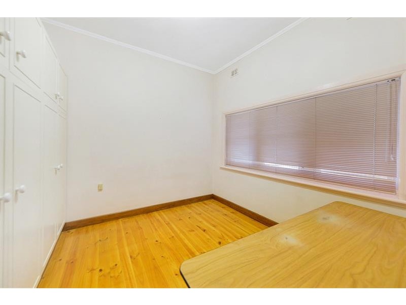 15 Vaughan St, Prospect SA 5082