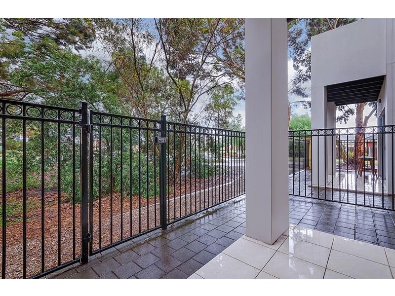9/55 Grasswren Way, Mawson Lakes SA 5095