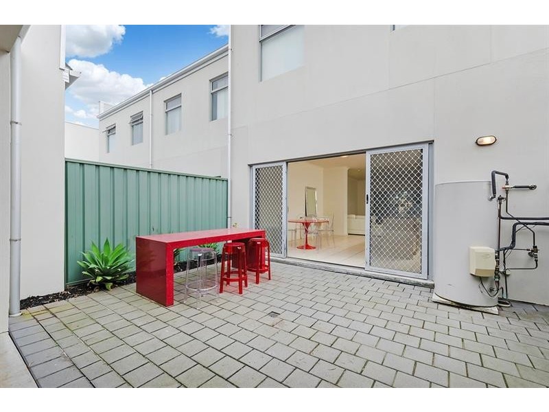 9/55 Grasswren Way, Mawson Lakes SA 5095