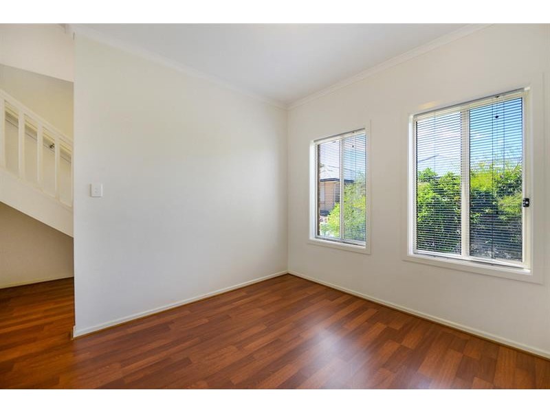 4/27 Moore Rd, Reynella SA 5161