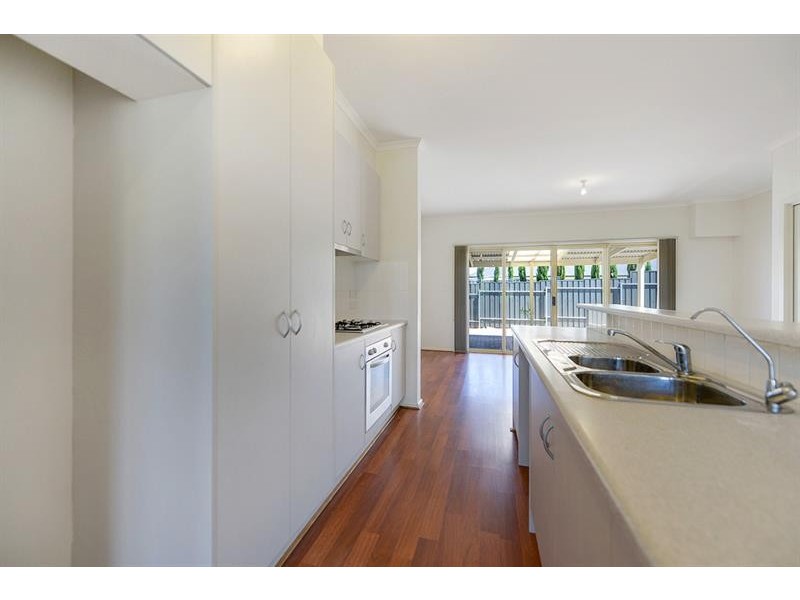 4/27 Moore Rd, Reynella SA 5161