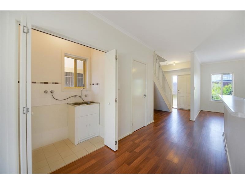 4/27 Moore Rd, Reynella SA 5161