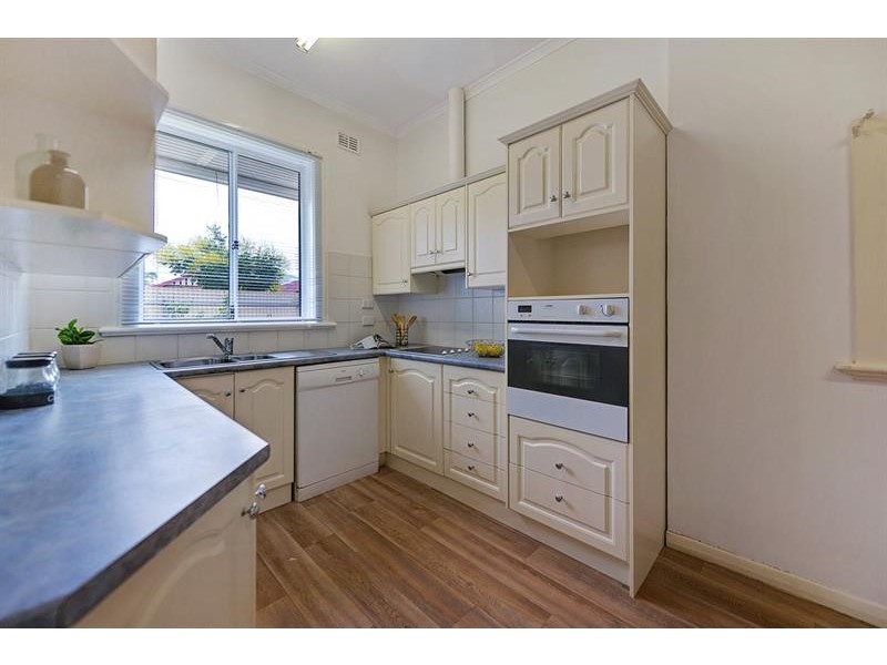 16 Webb St, Queenstown SA 5014