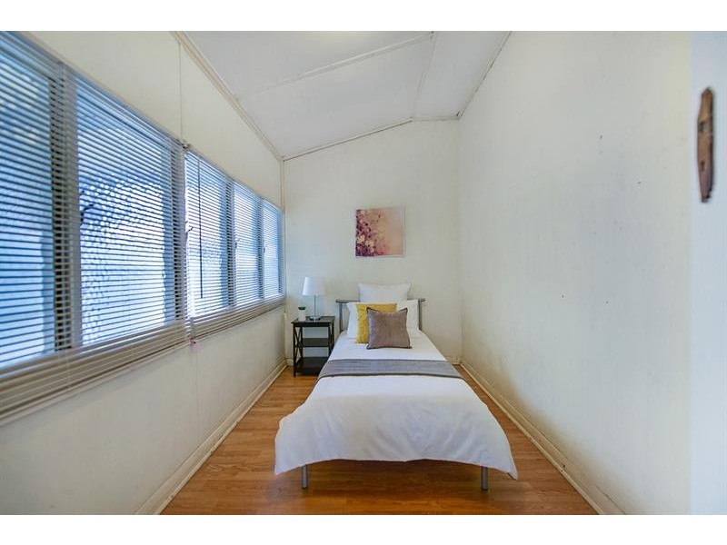 16 Webb St, Queenstown SA 5014