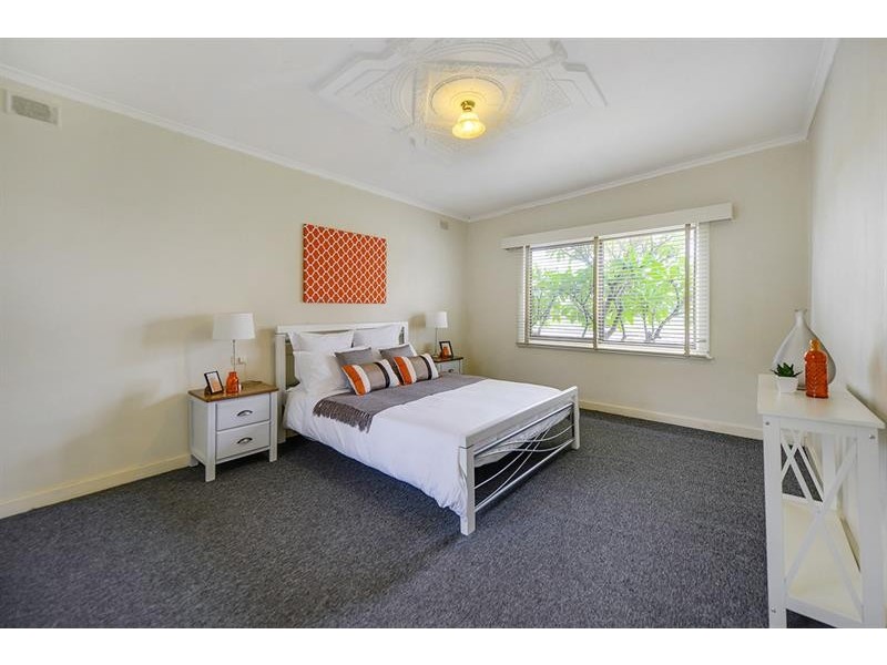 16 Webb St, Queenstown SA 5014